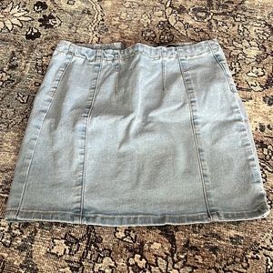 Forever 21, size small denim skirt